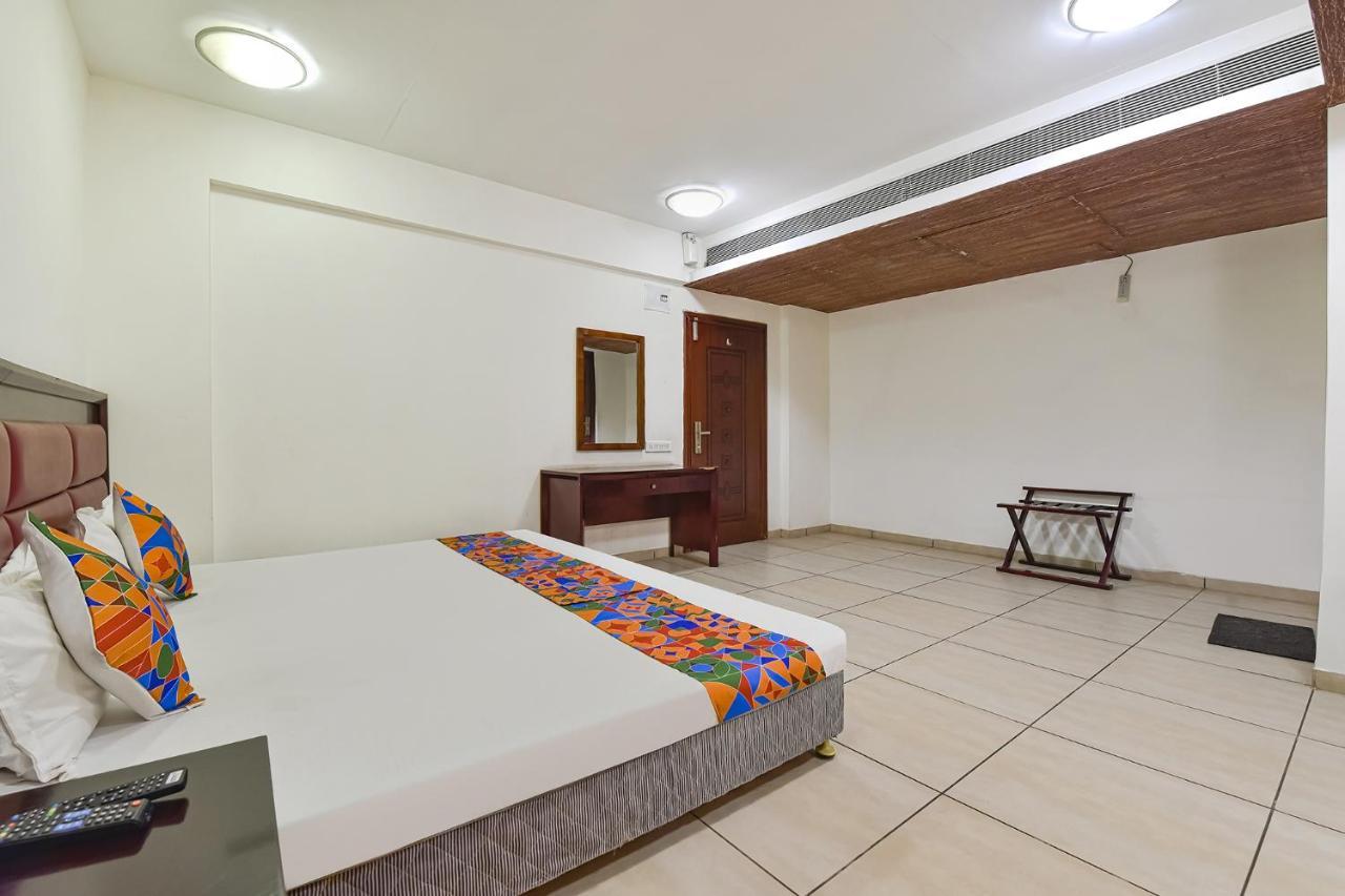 Fabhotel Gl Residency - Satellite 아흐메다바드 외부 사진